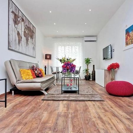 Romantic Apartment Exterior foto